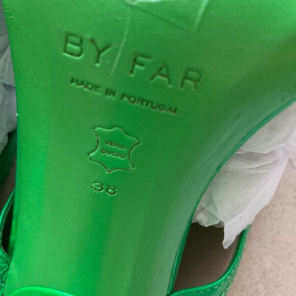 Nadia slides - Picture 8 of 9